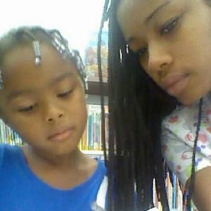 Meet your Posher, Kayla